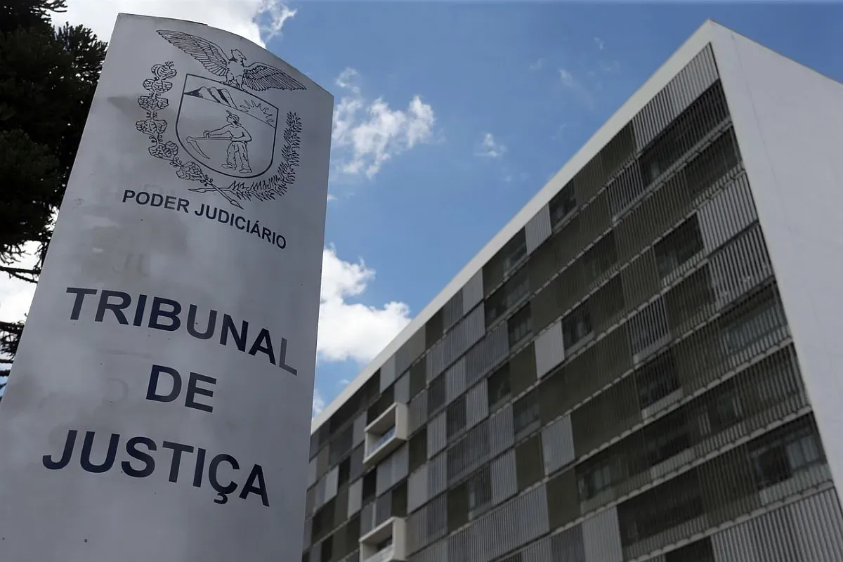 Julgamento de Ronaldo Massuia é adiado para novembro após tentativa de suicídio no Fórum de Curitiba