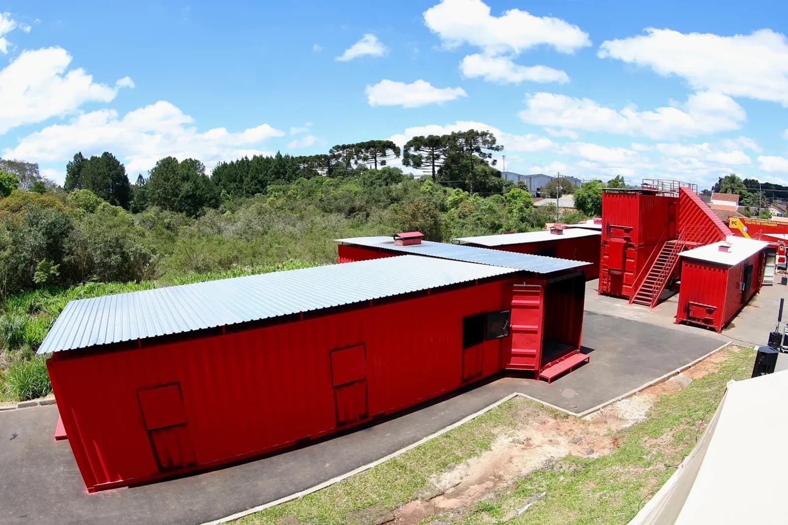 Centro de R$ 4,3 milhões no Paraná reproduz incêndios reais para treinar bombeiros