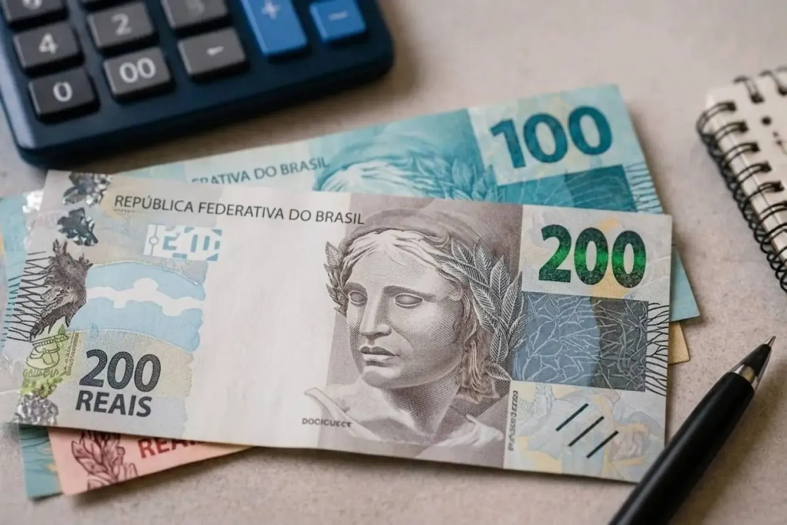 Distribuidoras de combustíveis levam multas de R$ 700 milhões