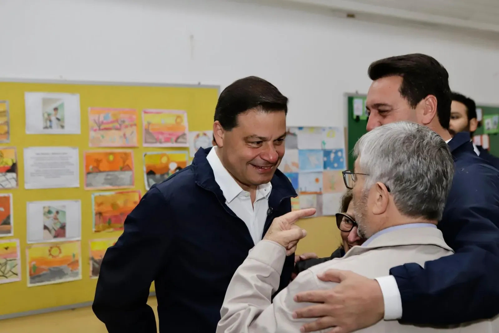 Sandro Alex vota em Ponta Grossa e celebra cidade como protagonista da eleição ao governo do Paraná