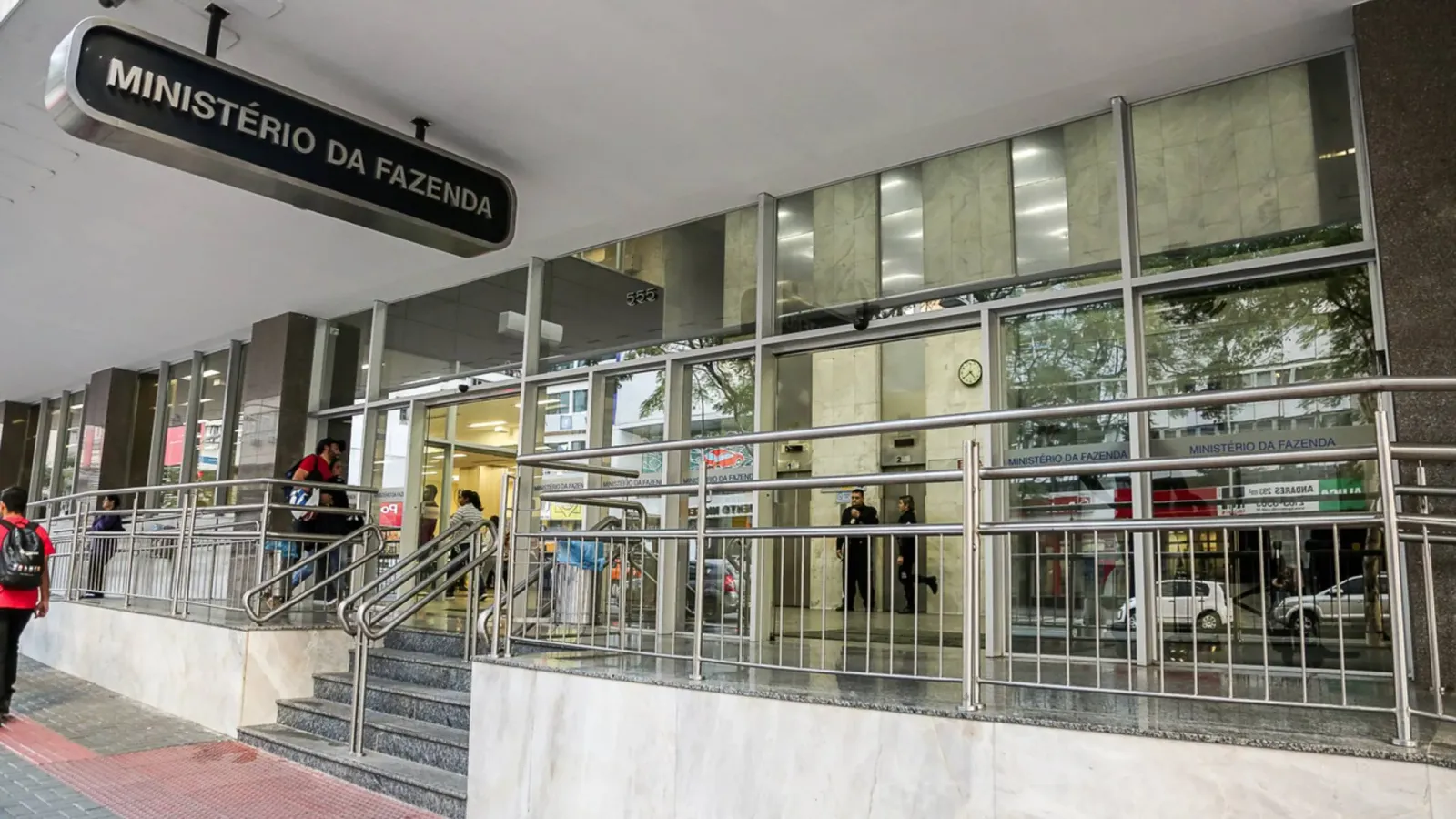 Receita Federal libera consulta ao lote residual do IR 2026